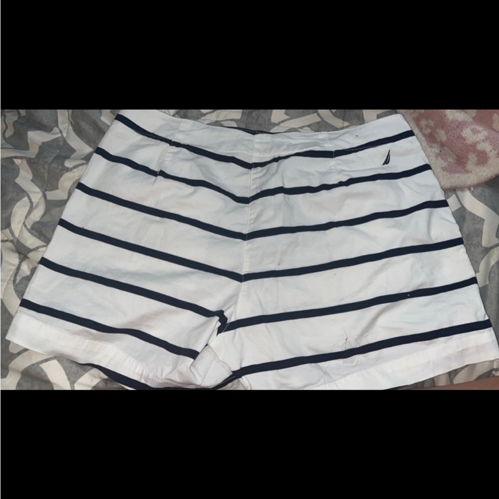 Shorts - Picture 2 of 2